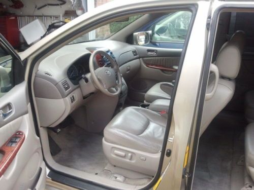 2005 Toyota Sienna XLE, image 10