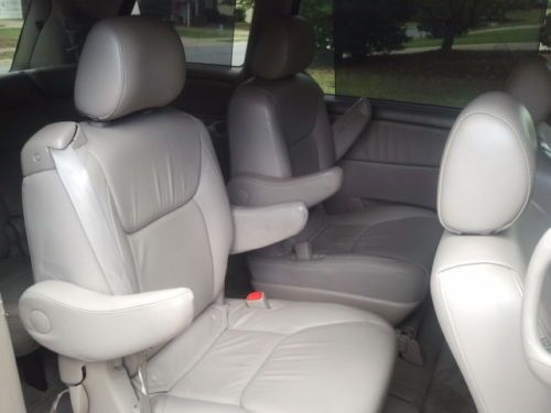 2005 Toyota Sienna XLE, image 13
