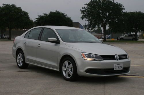 2012 volkswagen jetta tdi sedan 4-door 2.0l dsg auto no reserve