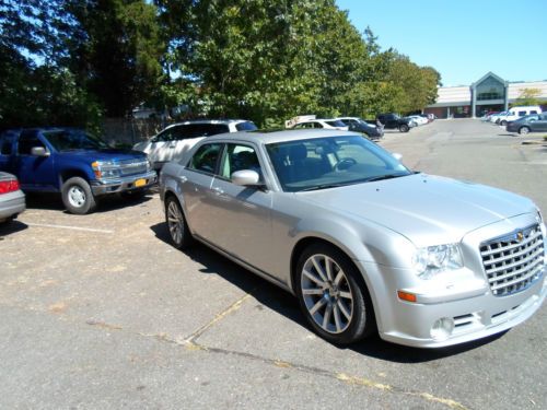 2006 chrysler 300 srt8