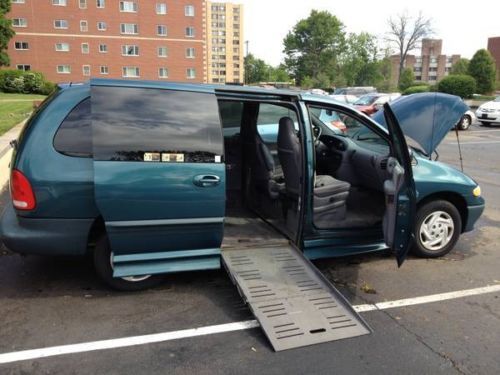 Van wheelchair handicap braun  ramp system dodge caravan sport   2000