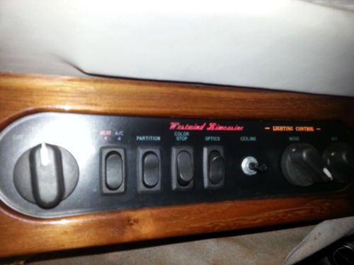 2002 Lincoln Town Car Base Limousine 4-Door 4.6L, US $9,500.00, image 4