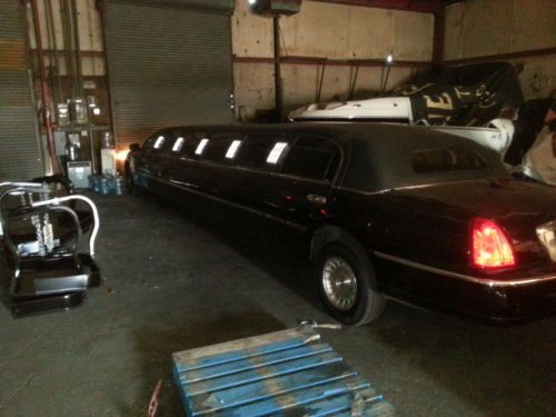 2002 Lincoln Town Car Base Limousine 4-Door 4.6L, US $9,500.00, image 7
