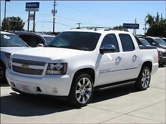 2009 white 4wd crew cab 130&#034; ltz!