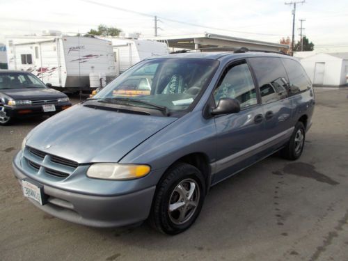 1996 dodge caravan, no reserve