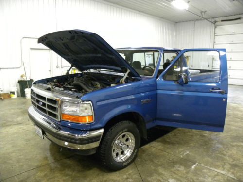 1992 ford f-150 4x4 custom standard cab pickup 2-door 5.0l