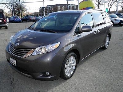 2012 xle awd 7 passenger brand new run flats nice!!