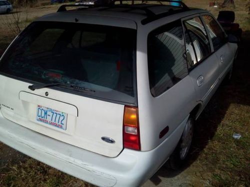 1999 ford escort se wagon 4-door 2.0l