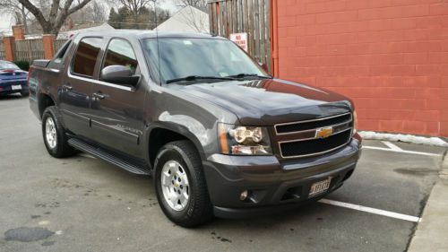 2010 chevrolet avalanche lt crew cab pickup 4-door 5.3l