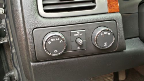 2010 Chevrolet Avalanche LT Crew Cab Pickup 4-Door 5.3L, US $24,499.00, image 11