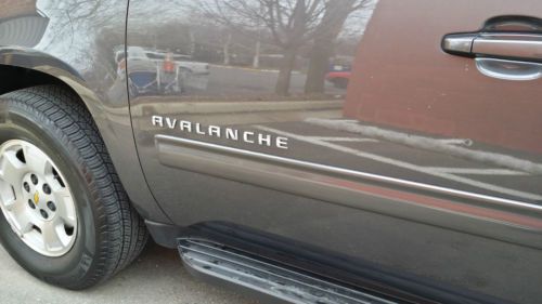 2010 Chevrolet Avalanche LT Crew Cab Pickup 4-Door 5.3L, US $24,499.00, image 14