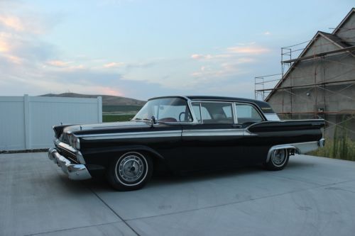 1959 Ford Fairlane Galaxie 500  -  2 Door, image 2