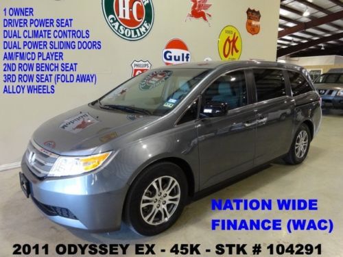 2011 odyssey ex,v6,cloth,dual pwr sliding doors,3rd row,17in whls,45k,we finance