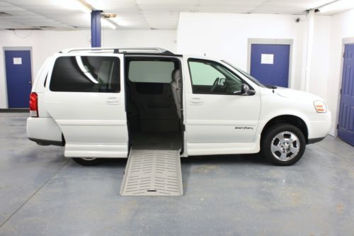 2007 chevrolet uplander amerivan conversion side entry access handicap van