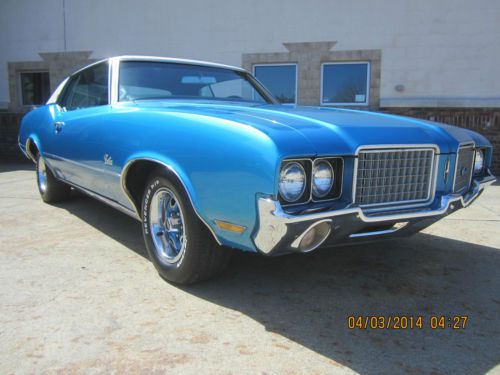 1972 oldsmobile cutlass supreme  &#034; hurst console &#034; 350 4bbl rocket   23k miles