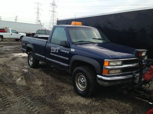 2000 chevy 2500 pickup conventional body long bed 5.7 gas engine 4x4 with plow
