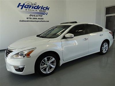 4dr sdn i4 2.5 low miles sedan automatic gasoline 2.5l dohc 16-valve i4 pearl wh