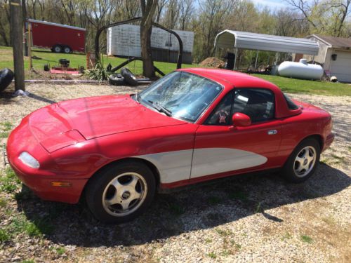 1990 mx-5 mazda miata 5 speed great shape painted like a 57 corvette runs good