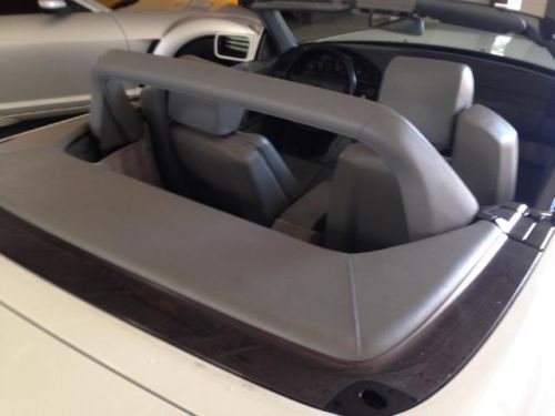 1995 MERCEDES-BENZ 500SL Convertible w/Power Retractable Top Arctic White, image 26