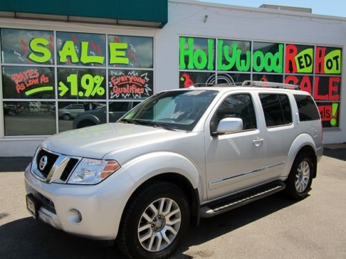 Excellent condition, 4x4, tow package, 3rd row seating