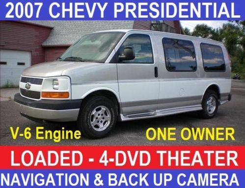 First class presidential, 4 tv-monitors, gps,rvc, custom conversion van, 6 cyl