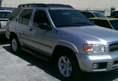 2004 nissan pathfinder se sport utility 4-door 3.5l