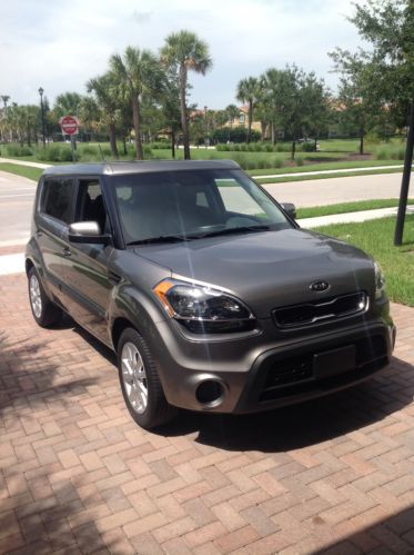 2012 kia soul plus hatchback 4-door 2.0l