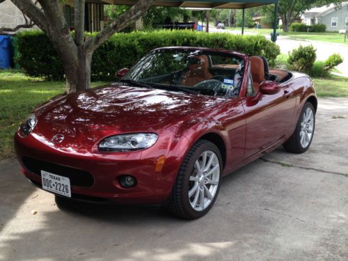 2006 mazda mx-5 miata grand touring convertible 2-door 2.0l