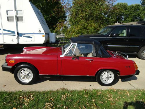 Mg midget convertible roadster 2-door red convertible with black top 1978