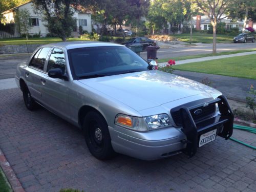 2001 ford crown victoria police interceptor sedan 4-door 4.6l