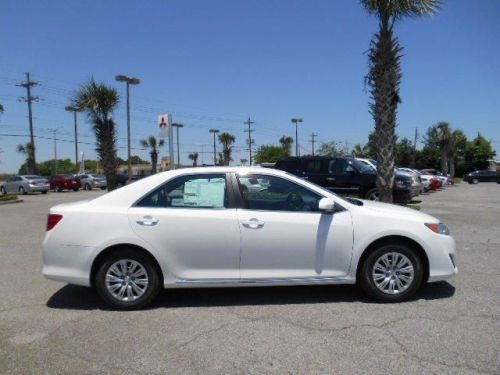2014 toyota camry le