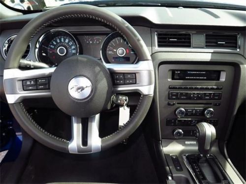 2014 ford mustang v6