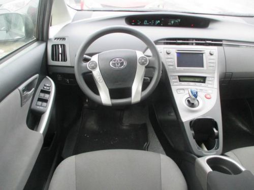 2014 Toyota Prius Three, US $27,009.00, image 2
