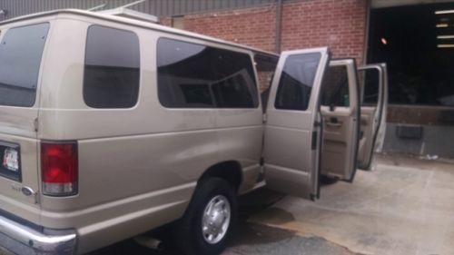 2014 e-350 superduty van