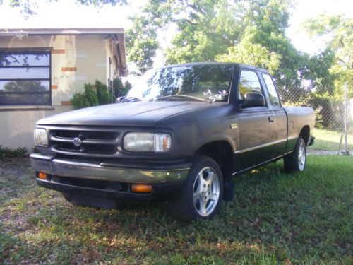 1996 mazda b2300 se extended cab pickup 2-door 2.3l