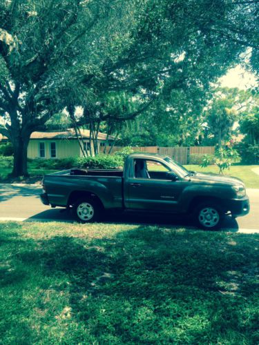 2010 toyota tacoma base standard cab pickup 2-door 2.7l