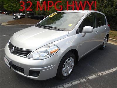 Nissan versa 5dr hatchback automatic 1.8 s low miles sedan automatic gasoline 1.