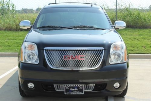 2011 gmc yukon denali  xl, chrome wheels ,loaded, car fax cert,garage kept,