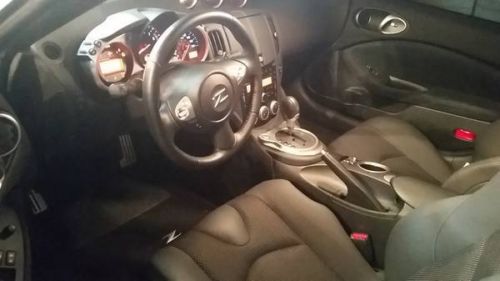 2010 silver Nissan 370z roadster convertible 6 cyl w/ 2,335 miles leather seats, US $30,000.00, image 3