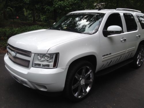 Fully customized 2012 chevrolet tahoe lt by vip customs!!!