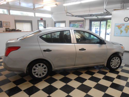 2014 Nissan Versa 1,686 Miles! NO RESERVE Salvage Rebuildable Repairable Damaged, image 10
