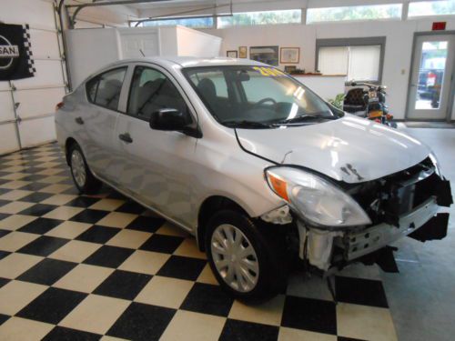 2014 Nissan Versa 1,686 Miles! NO RESERVE Salvage Rebuildable Repairable Damaged, image 12