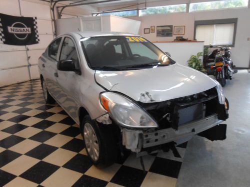 2014 Nissan Versa 1,686 Miles! NO RESERVE Salvage Rebuildable Repairable Damaged, image 13