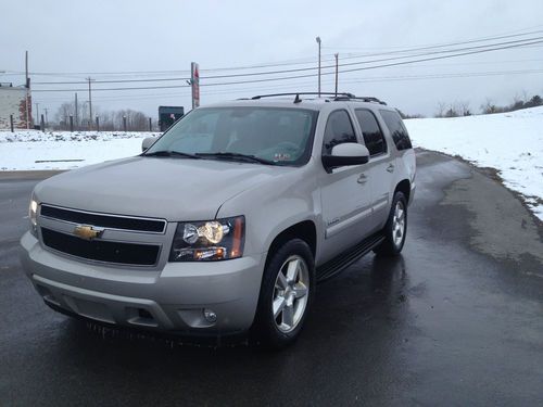 Chevy tahoe ltz  4x4 loaded nav, dvd, leather