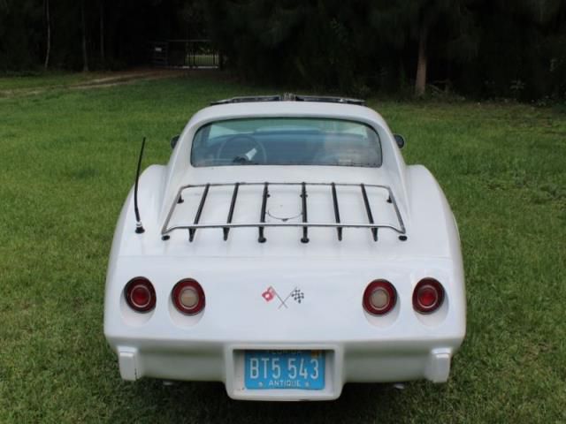 Chevrolet corvette base coupe 2-door