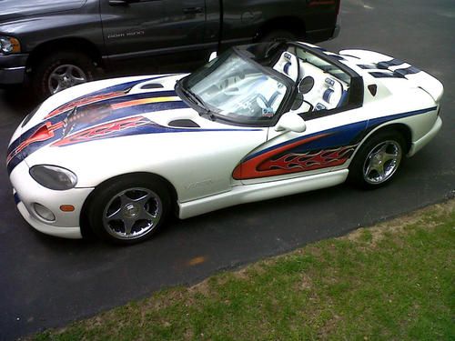 1996 dodge viper base convertible 2-door 8.0l