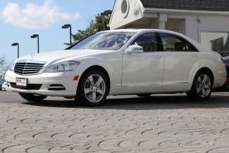 Diamond white auto awd like new navigation only 15k miles factory warranty