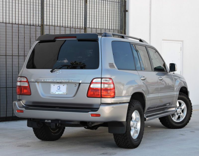 2005 toyota land cruiser