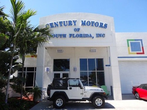 2003 jeep wrangler 2dr x low miles 68,210 miles excellent condition low miles!!!