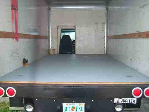1994 Ford 15' Box Truck, image 6
